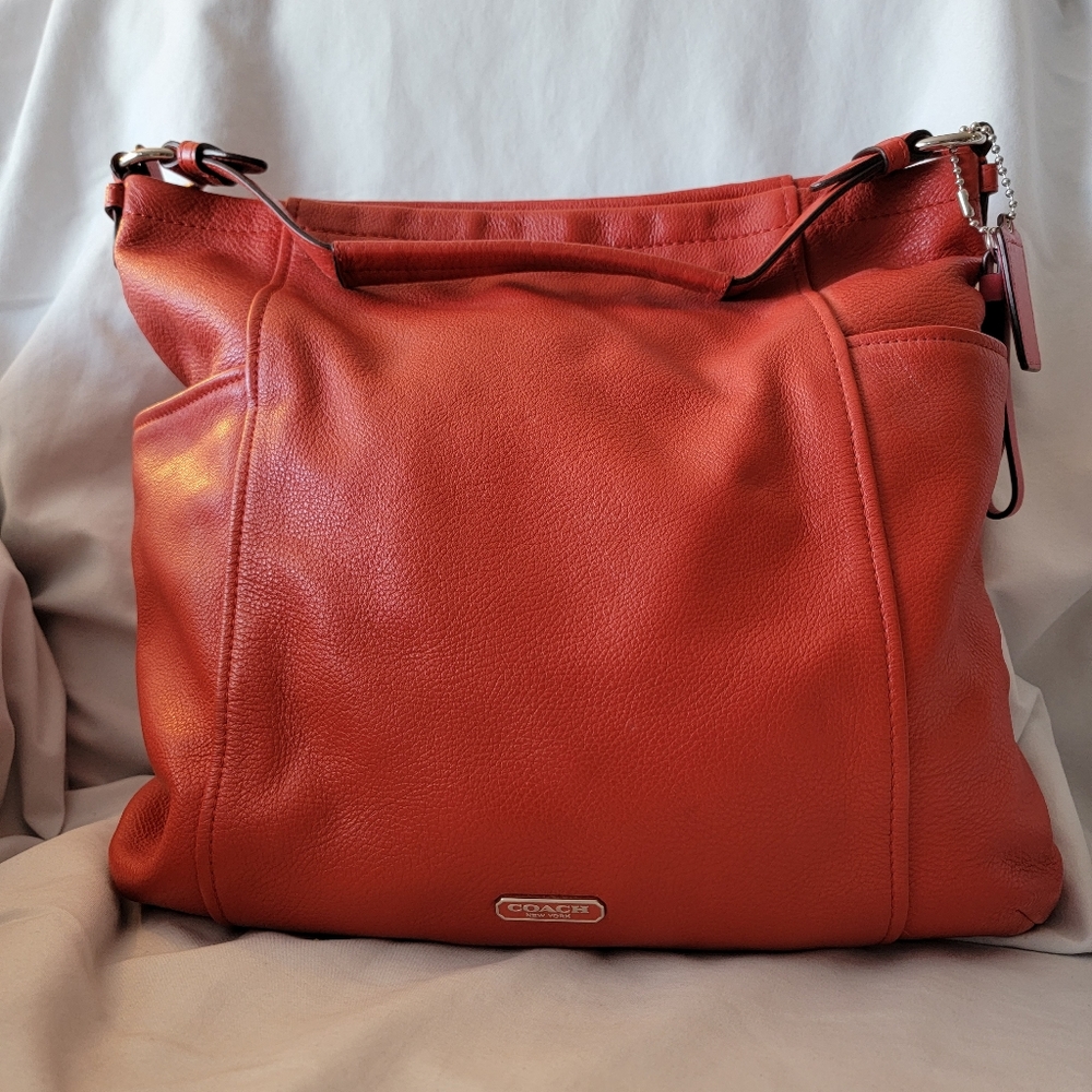Leather handbag